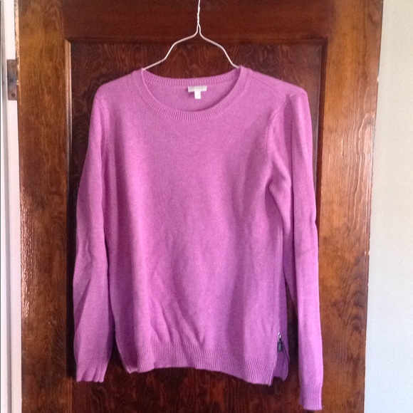 Sweater - Picture 3 of 4